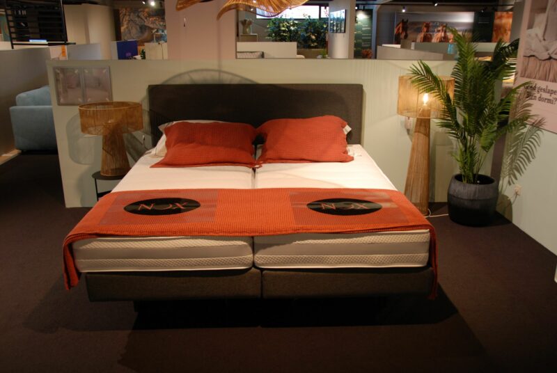 Boxspring18 - Image 1