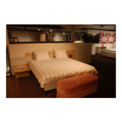 Slaapkamer819 bed en hoofdbord