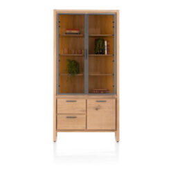 Nystead, vitrine 100 cm. - 2-glasdeuren + 1-deur + 2-laden (+ LED)