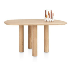 Azulo, table 160 x 130 cm